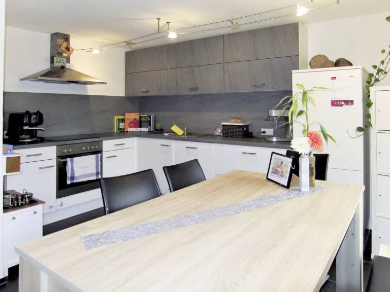 Apartment with garden & barbeque — photo 2