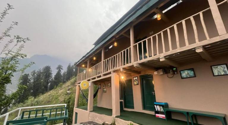 HimtrekStays Sethan, Heritage House, Manali — photo 3
