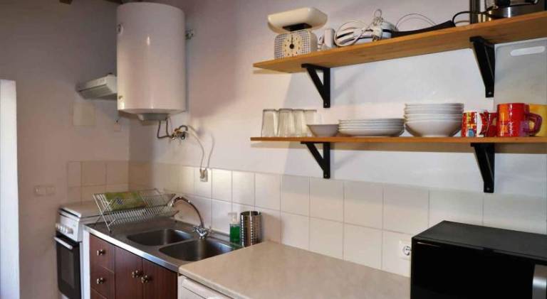 Children-friendly vacation home with terrace, grill & yard | Pets are welcome — photo 4