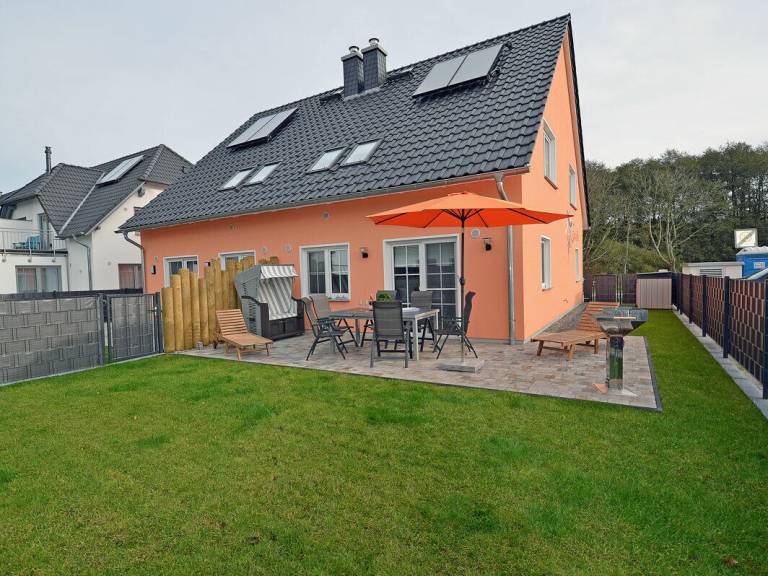 Vacation home with sauna in Breege
