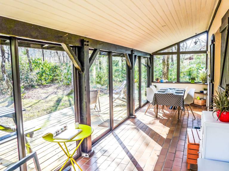 Vacation home with pool, garden & terrace — photo 4