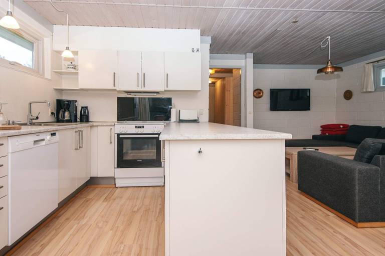 Fully equipped house with yard & terrace | Pets are welcome — photo 4
