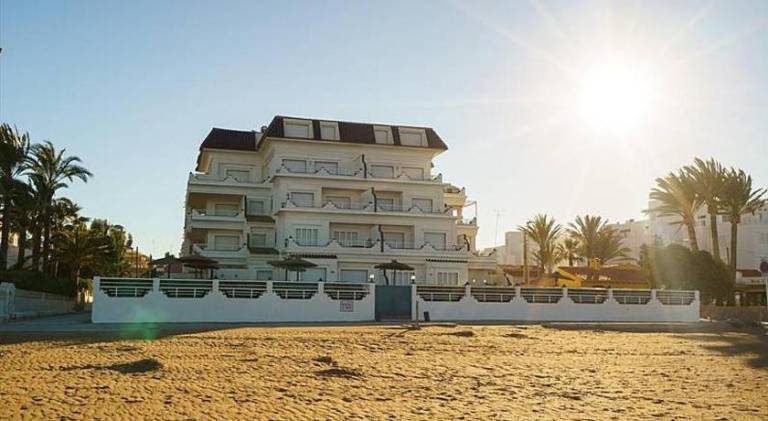 Apartment with pool in Denia