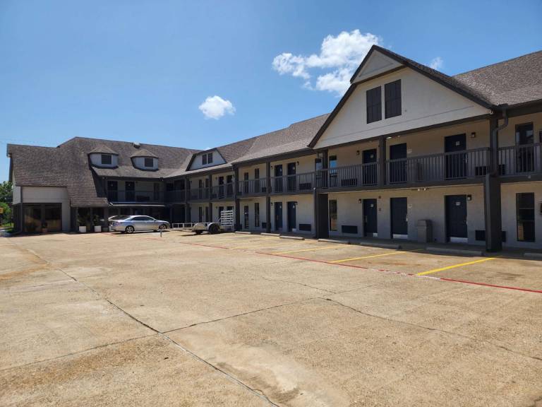 Americas Best Value Inn Longview — photo 4