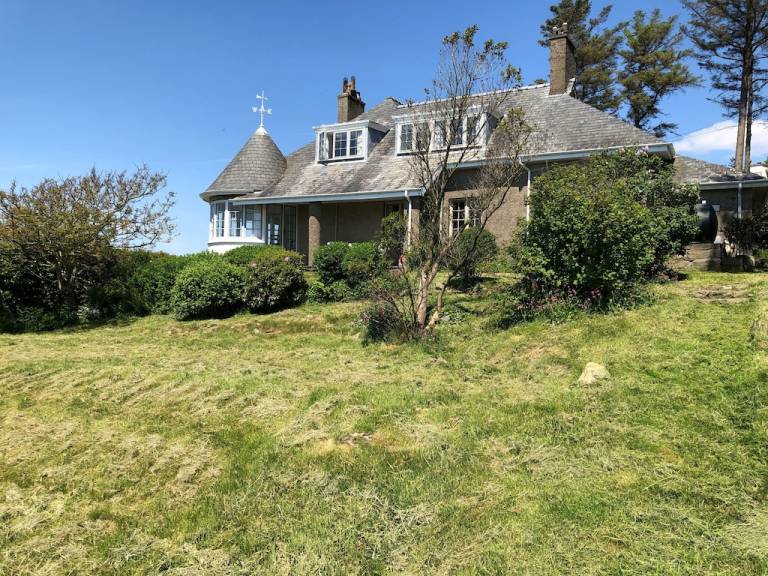 House Harlech
