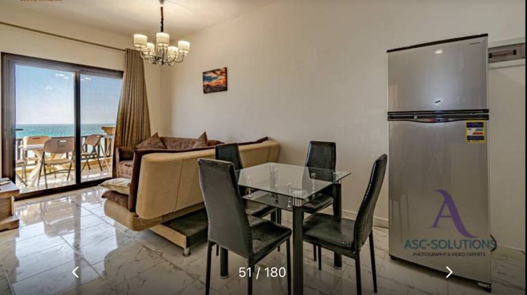 Apartment - Sleeps 4 - Pool - Pet friendly — photo 3