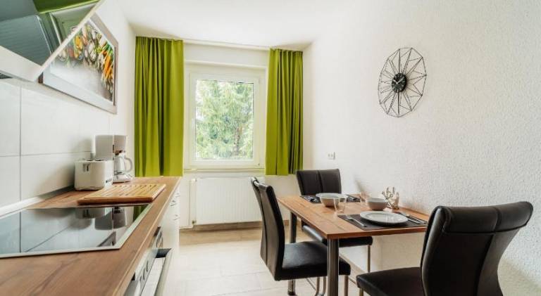 Holiday apartment with garden — photo 2