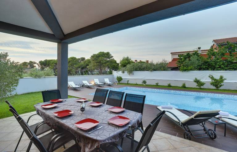 House with terrace, barbecue & garden | Suitable for remote work — photo 2