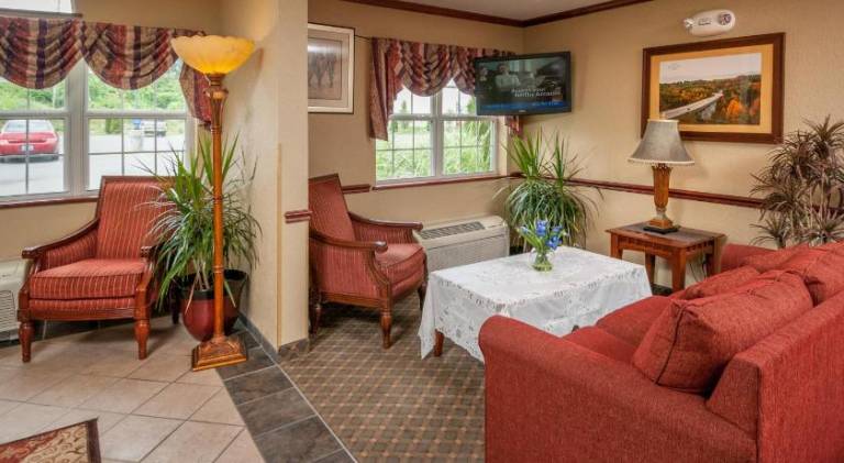 Microtel Inn & Suites by Wyndham Beckley East — photo 3