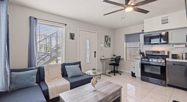 Rental apartment with garden in Houston, TX