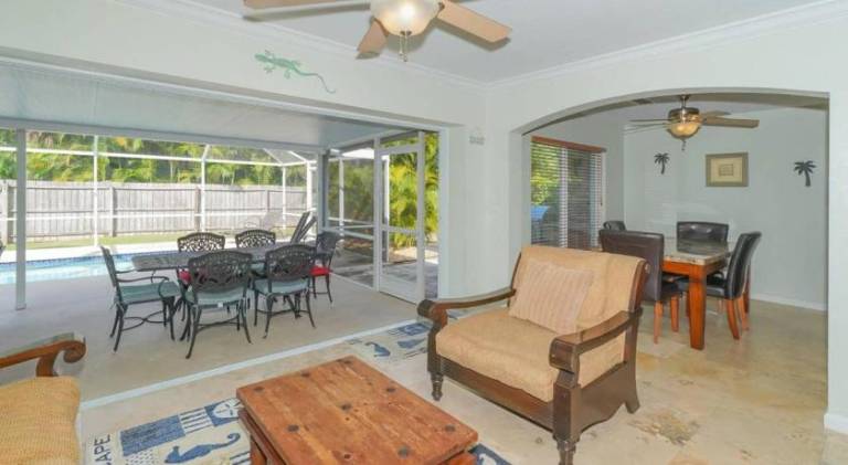 House with pool | Pet-friendly — photo 5