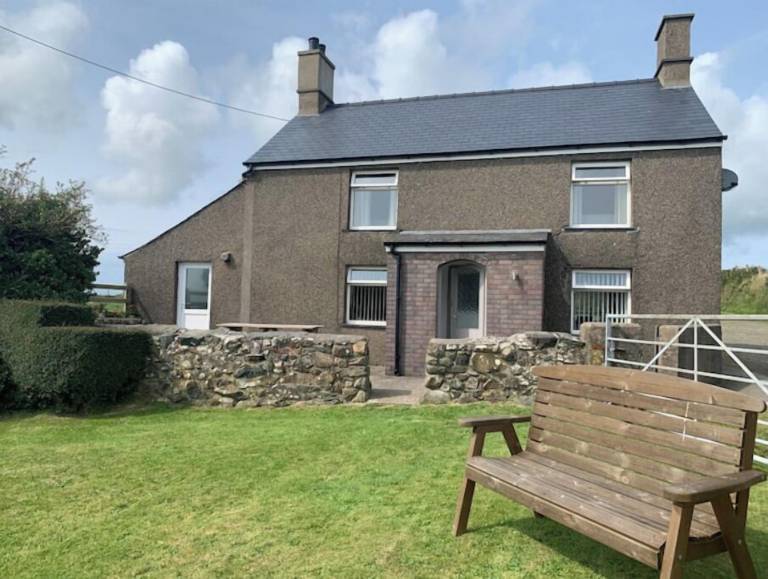 Farmhouse Pengroeslon