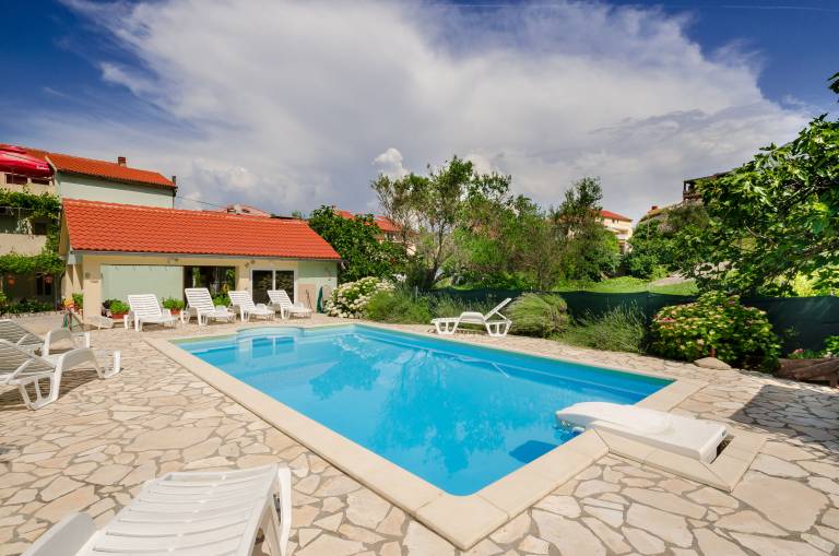 Apartma  Rajska plaža