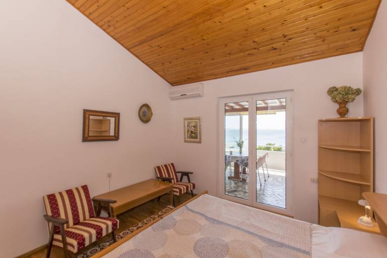 Beautiful holiday apartment with barbecue | Sea view | Next to the beach | Pet-friendly — photo 4