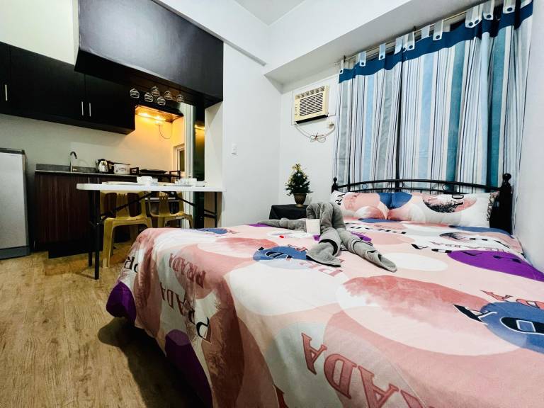 Vacation home with pool & garden in Muntinlupa