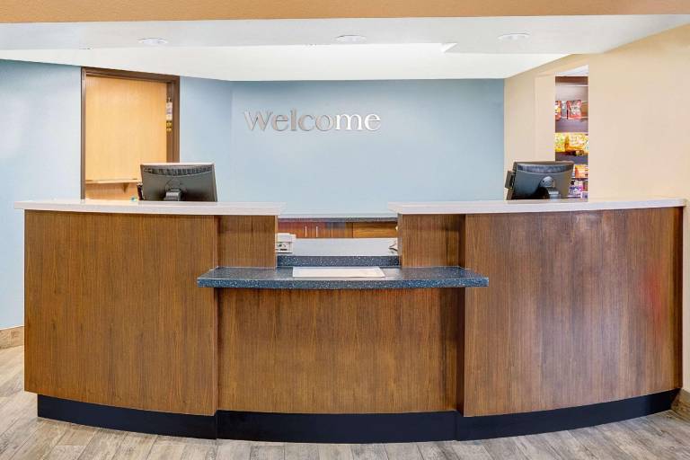 Days Inn & Suites by Wyndham Page Lake Powell — photo 5