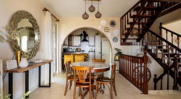 Villa with patio, yard & barbeque | Perfect for remote work | Dogs allowed — photo 3