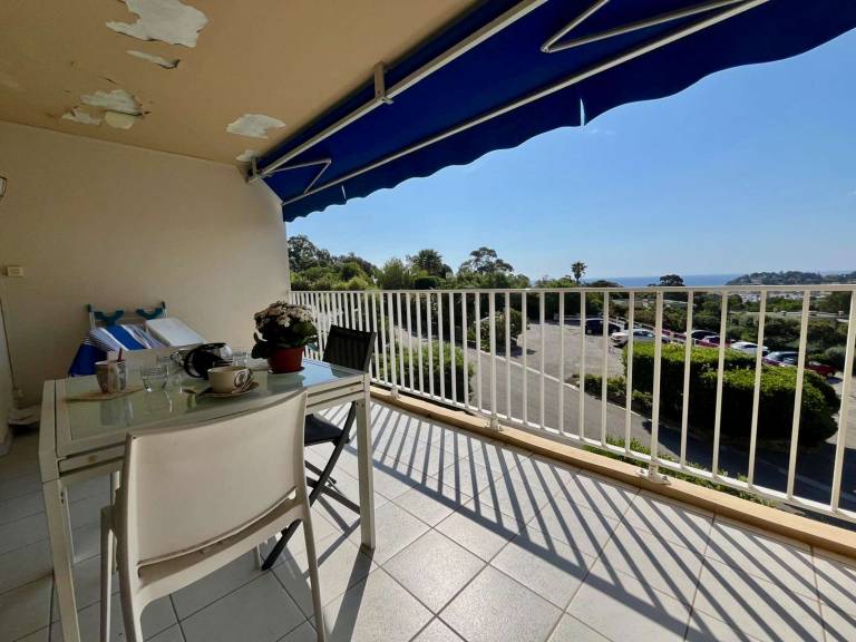 Rental apartment with 1 room for 4 persons in Cavalaire-sur-Mer