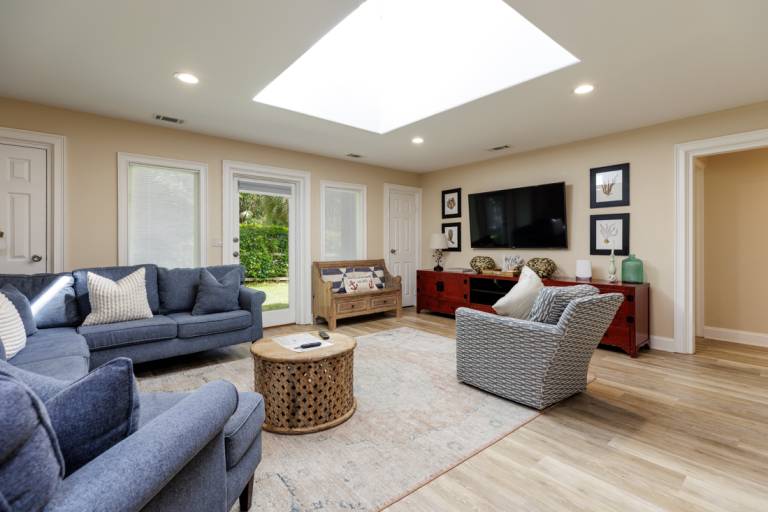 2 Night Hawk: Stunning 5th Row Ocean Home. Private Pool. Free Bikes — photo 2