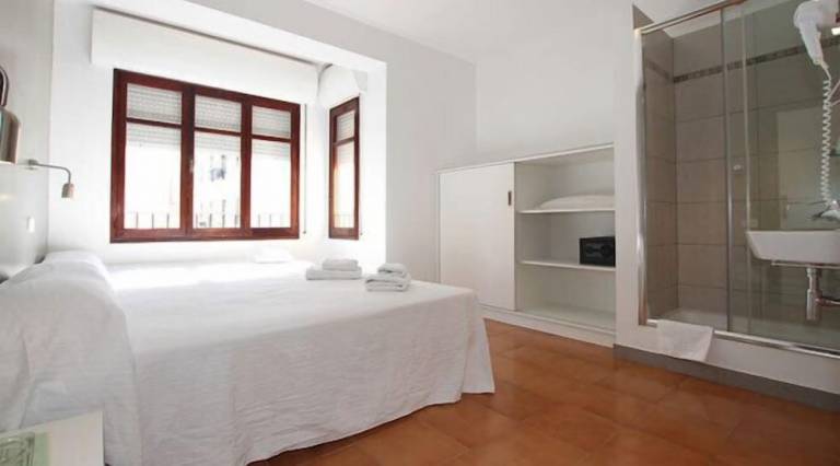 Hostel Ibiza