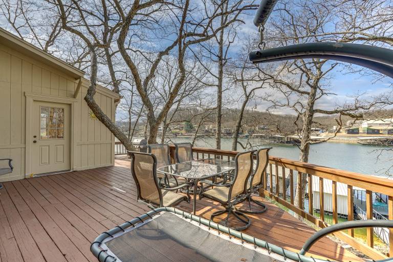 Private Dual-Slip Dock! Lake of the Ozarks Home — photo 3
