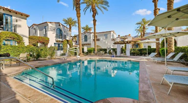 Fully equipped lovely apartment with pool & jacuzzi | Good for workation | Pets allowed — photo 3