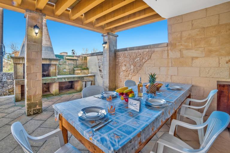Family-oriented pleasant vacation home with barbeque & yard | Pets allowed in Melendugno