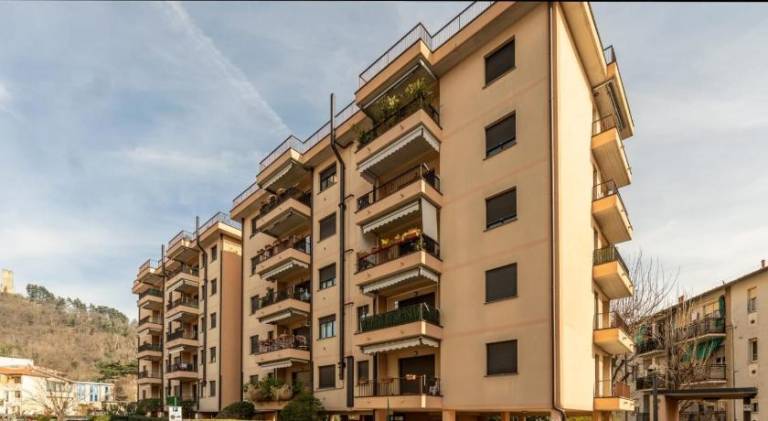 Apartment | Next to Castello Baradello — photo 2