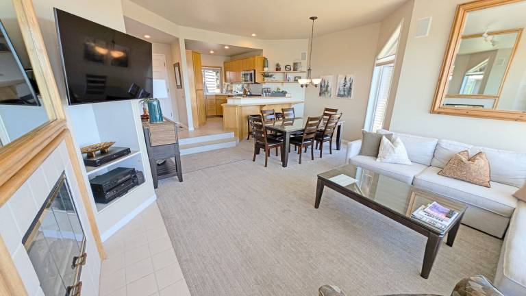 Condo with private pool in Bend, OR