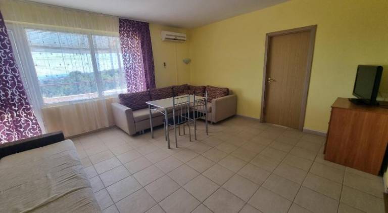 Apartment with pool | Pets allowed — photo 2
