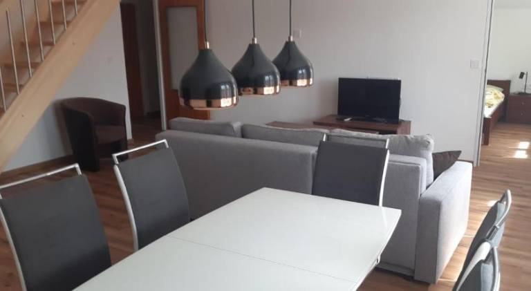 Holiday apartment with terrace & yard — photo 3