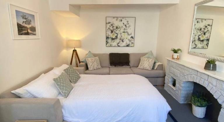 Charming vacation home | Pets allowed — photo 2