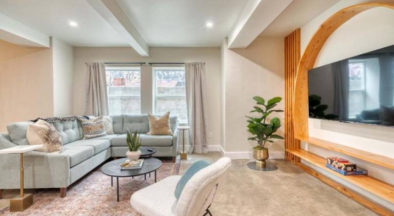 Holiday apartment with 3 rooms for 6 persons in Portland, OR