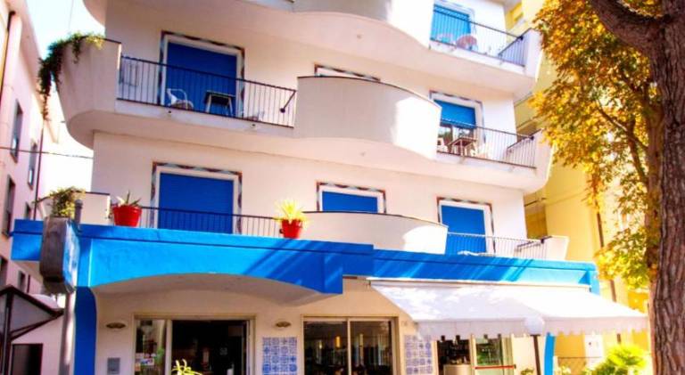 Hotel Adria B&B - Colazione fino alle 12 in Misano Adriatico