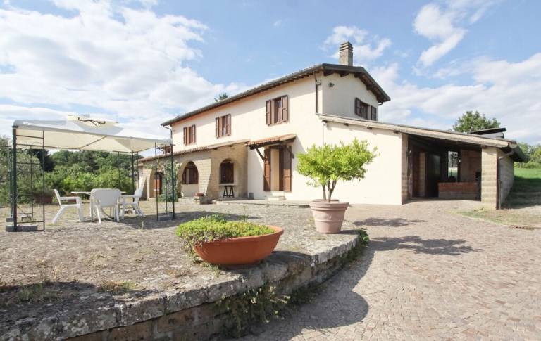 Villa Pitigliano