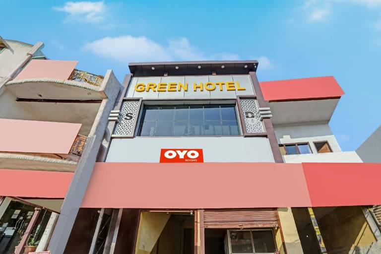 Hotel O Yogi