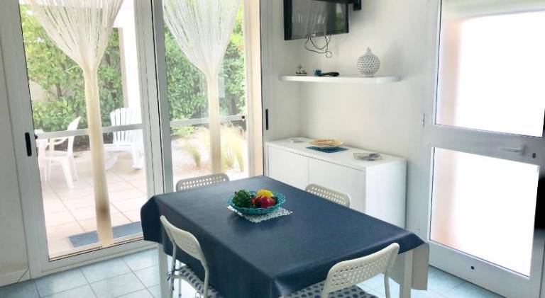 House with 2 rooms for 4 persons — photo 4