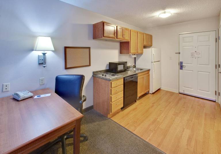 Candlewood Suites Rockford By IHG — photo 4