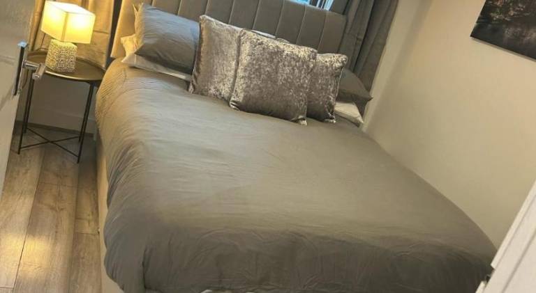 4 star Rating 2 bed Newly renovated city apartment with free parking — photo 2