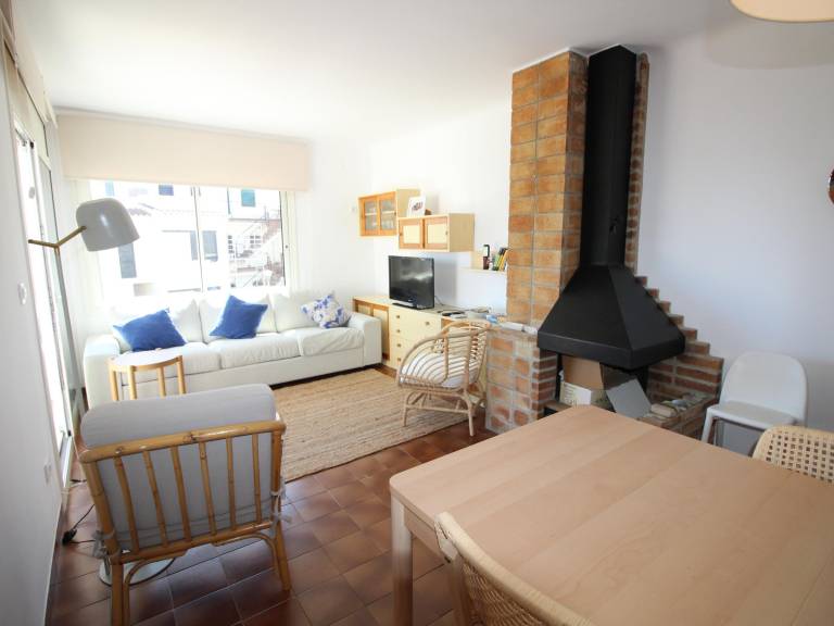 Rental apartment with 2 rooms for 5 persons — photo 3