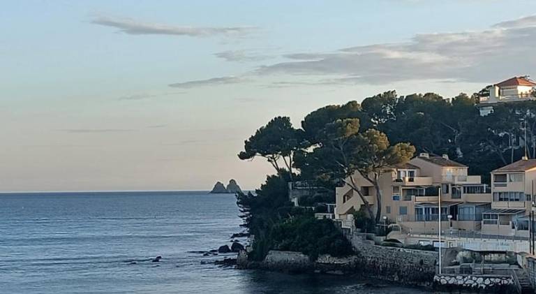 Fully equipped wonderful villa with grill & yard | Beach nearby | Good for workation | Pet-friendly — photo 5