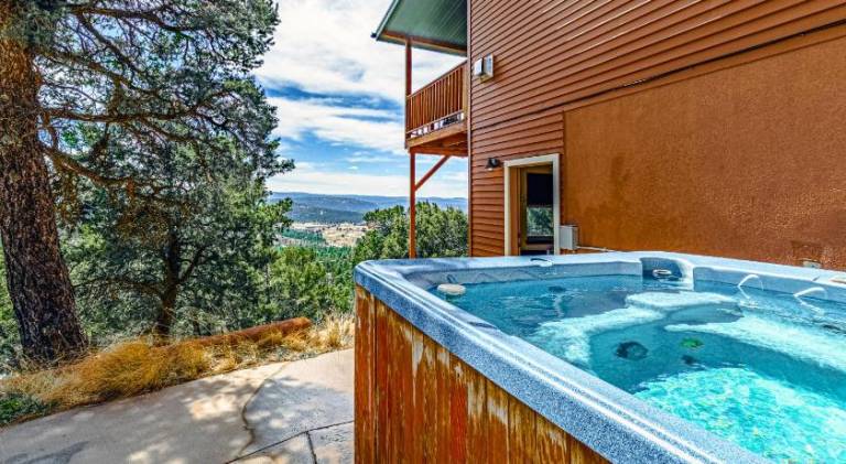 House with jacuzzi | Dogs allowed — photo 3