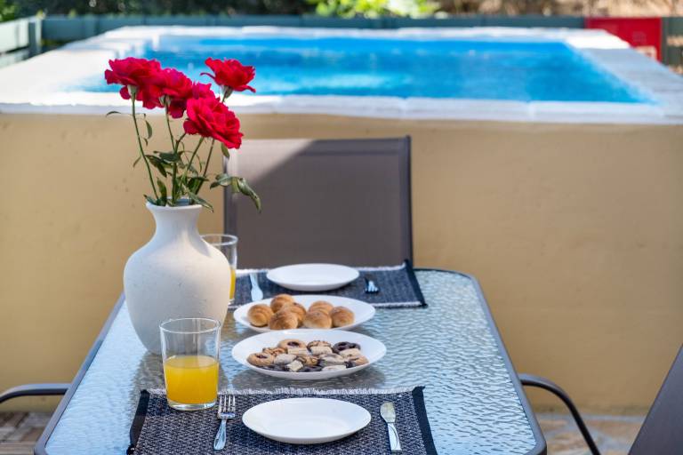 Villa "Amaryllis" with Sea View, 2 Private Terraces & Wi-Fi — photo 5