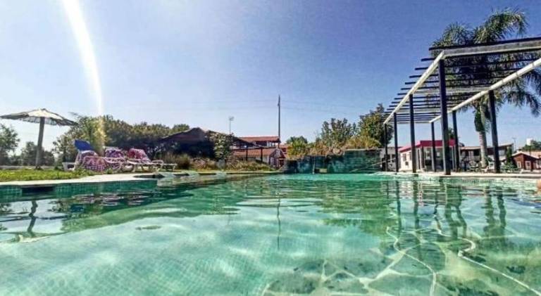 Farm with grill, pool & garden in Évora