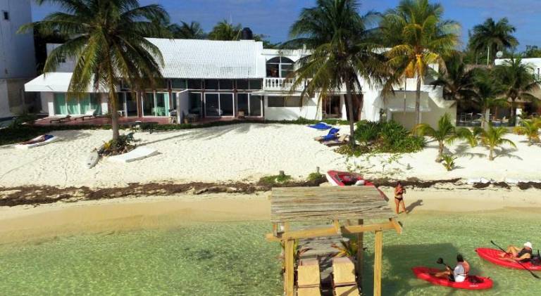 Wonderful holiday apartment with yard, terrace & private pool | Dogs allowed in Costa Mujeres
