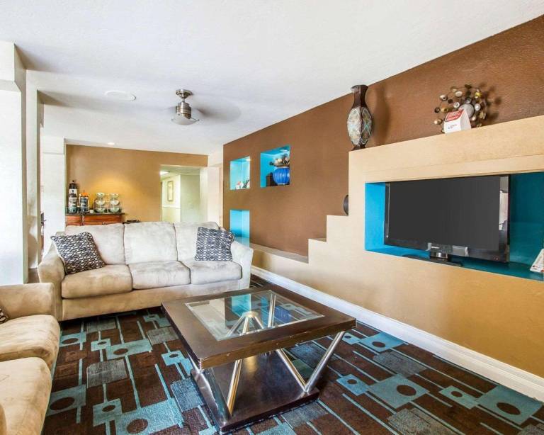Quality Inn Tucson Downtown near Convention Center — photo 2