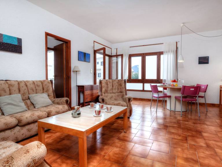 Child-friendly pleasant holiday apartment with terrace | Sea view | Beach nearby | Pets allowed — photo 2