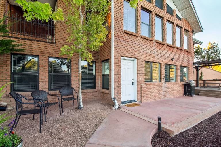 Patio, Grill & Fire Pit: Show Low Escape! — photo 2