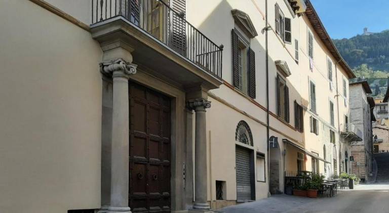Rental apartment with 2 rooms for 5 persons in Gubbio