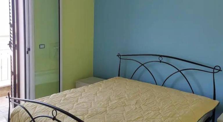 Apartment with terrace — photo 2